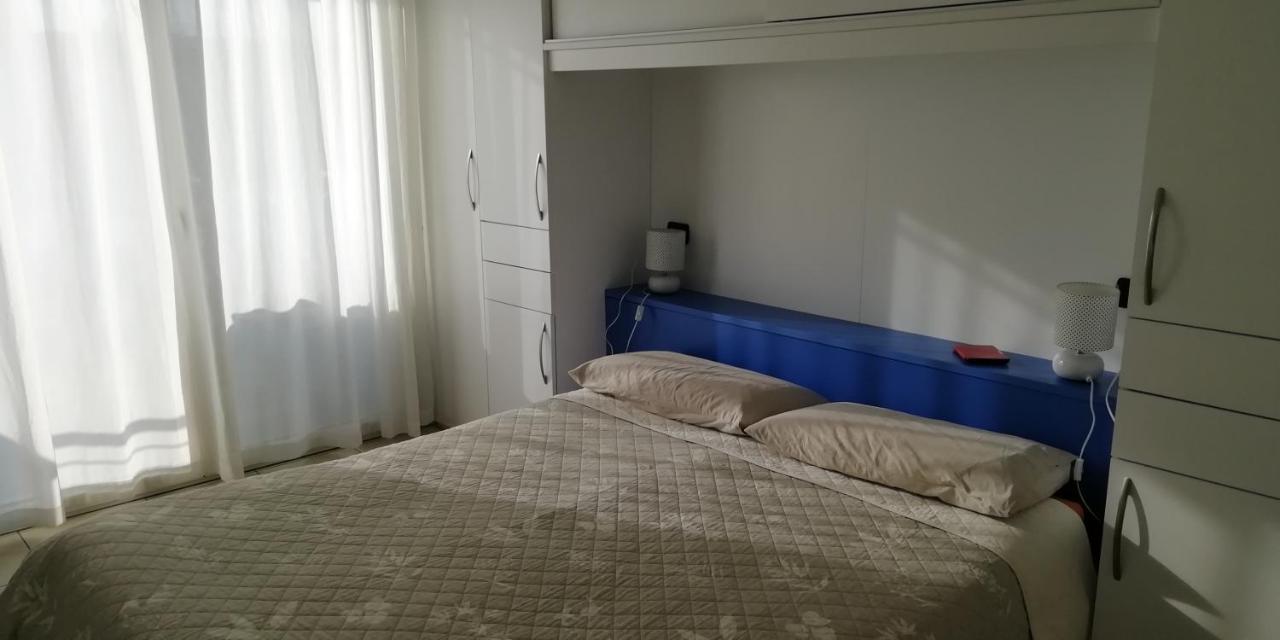 Apartamento Brezza Da Mare Rímini Exterior foto
