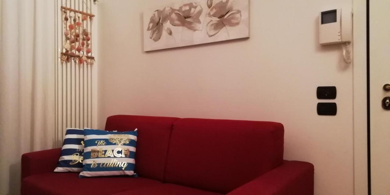Apartamento Brezza Da Mare Rímini Exterior foto